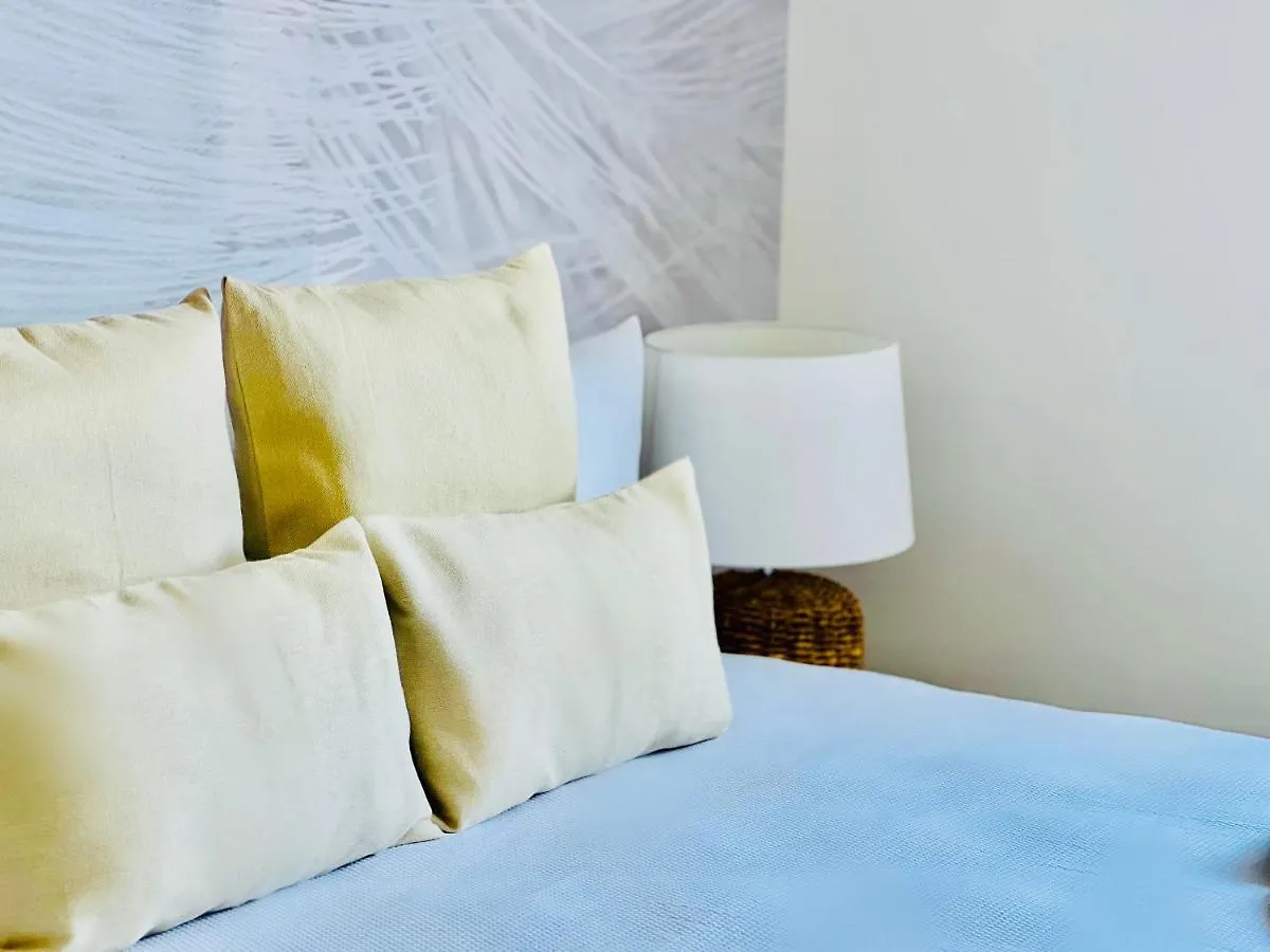 Canaryislandshost L Room Playa Blanca  Spain